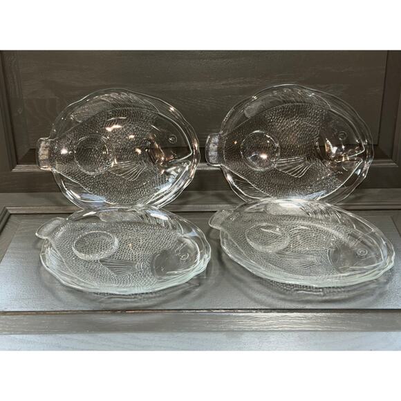 Set of 4 Vintage Arcoroc Clear Glass 9” Poisson Fish Cocktail Plates - Picture 1 of 5